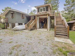 15112 Haynes Rd, Maurepas, LA 70449