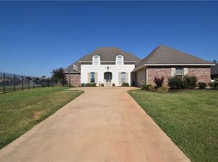 201 Links Dr, Alexandria, LA 71303