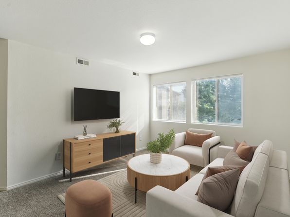 368 N Diamond Fork Loop #D-215