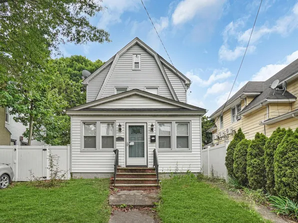 104-28 201st Street, Saint Albans, NY 11412