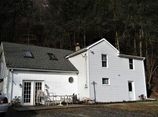 3310 Forest Inn Rd, Palmerton, PA 18071