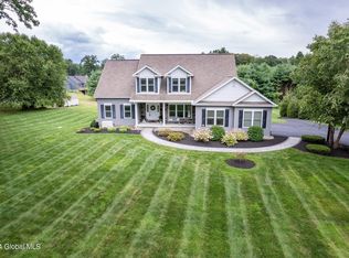 9 Kadnorida Dr, Gansevoort, NY 12831