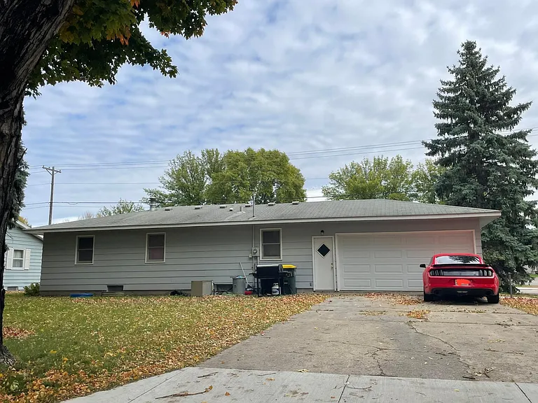 416 Lakeland Dr SE — Photo 8