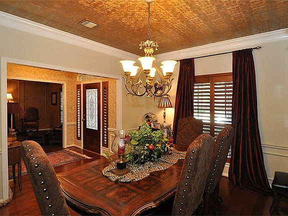 4th image of 3526 Shady Village Dr