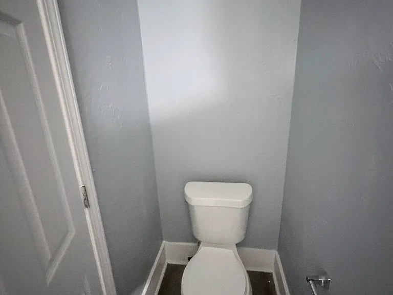 317 Arch Ave SE — Photo 8
