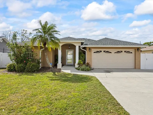 9550 134th St, Seminole, FL 33776
