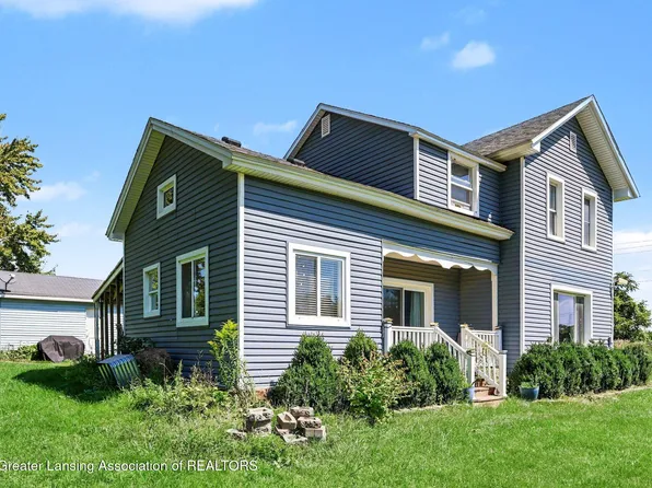 1706 W Tupper Lake Rd, Lake Odessa, MI 48849