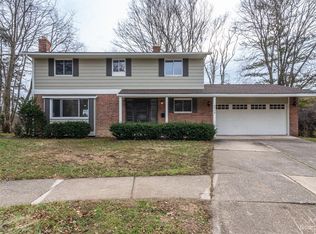 2430 Colony Ct, Ann Arbor, MI 48104