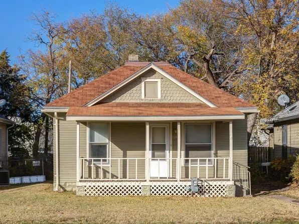 1114 Park St, Salina, KS 67401