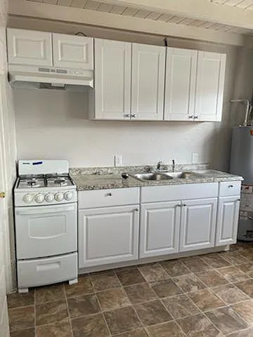 516 Indiana St SE #C Photo 1
