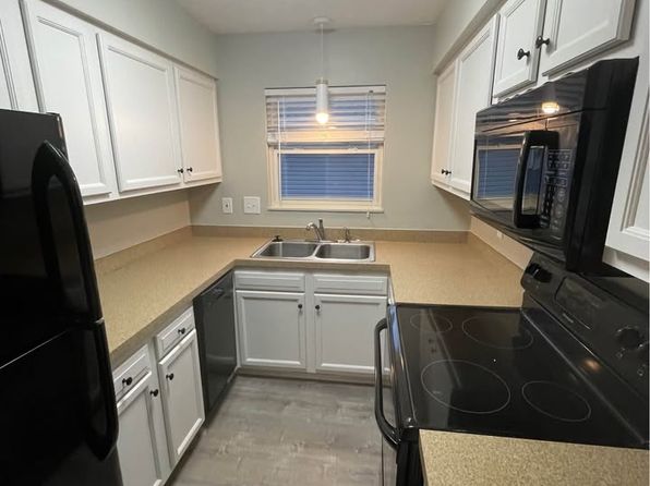 2419 Island Dr APT D