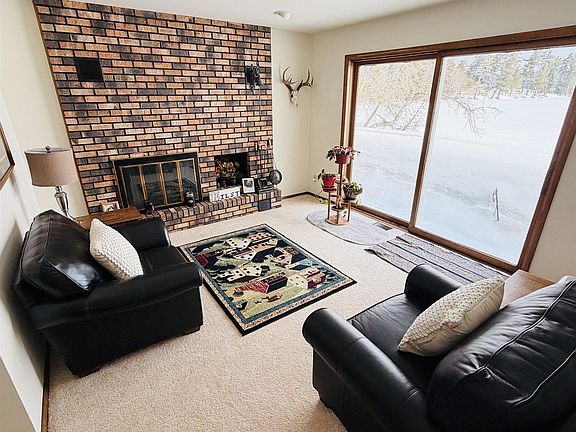 4th image of 24773 Pine Ave