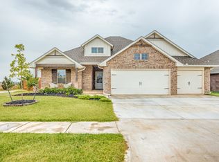 18501 Austin Pl, Edmond, OK 73012