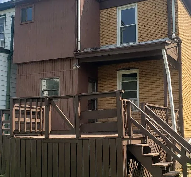 20 Beyrleye Ave — Photo 4