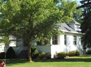 606 E Pulaski St, Pulaski, WI 54162