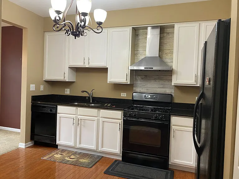 2824 White Thorn Cir — Photo 9
