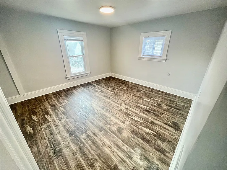 223 E Filbert St — Photo 40