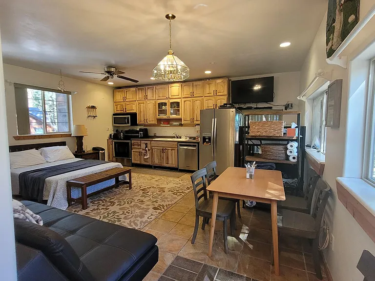 405 Chinquapin Ln #1 — Photo 6