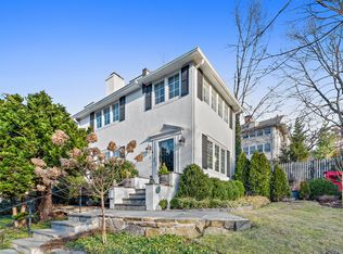 8 Beverly Rd, Bronxville, NY 10708