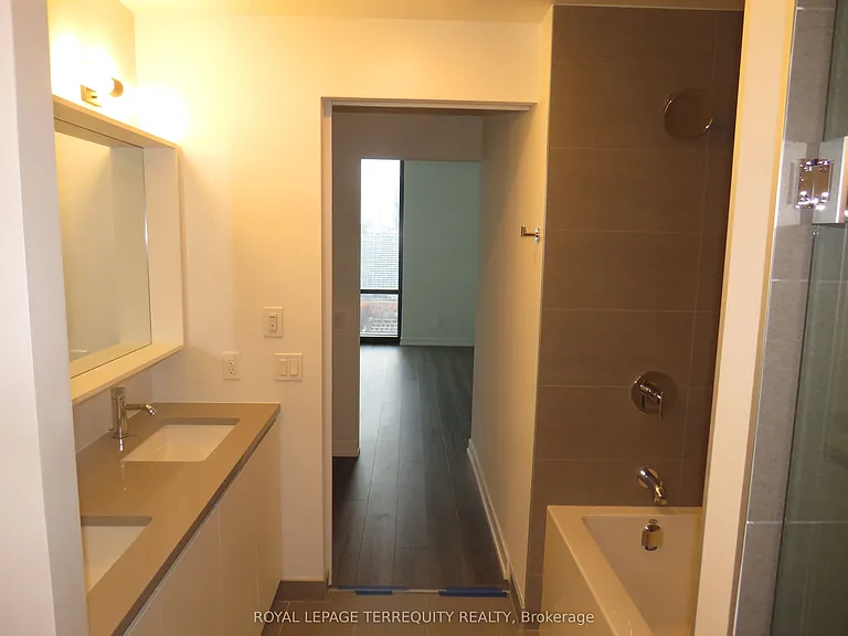 35 Parliament St #3304 — Photo 6