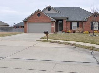 6220 Kevin Ct, Newburgh, IN 47630