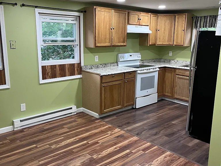176 Lake Rd #3 — Photo 9