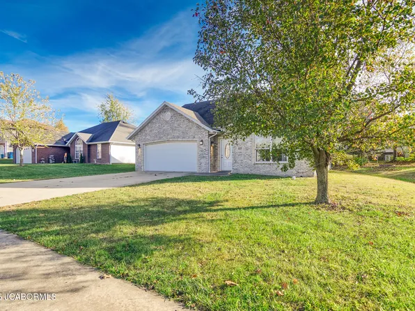 125 Spring Ave, Holts Summit, MO 65043