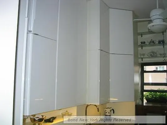 Sold by Bond New York | media 23