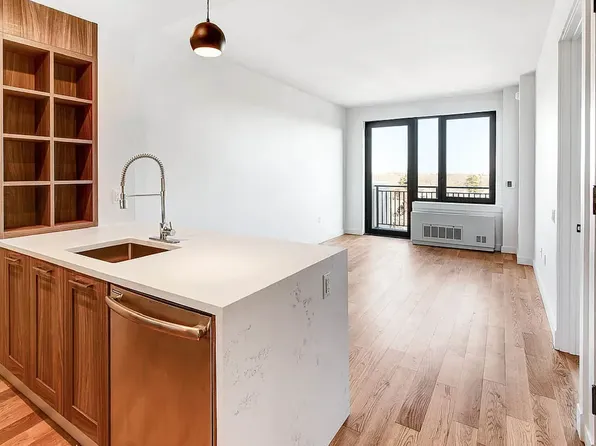 2781 Atlantic Avenue image 1 of 23