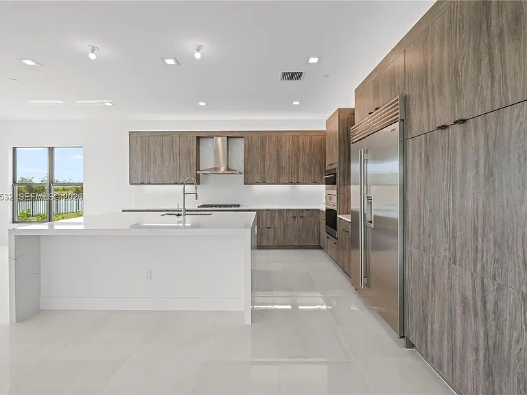 12865 Wingspan Ct — Photo 22