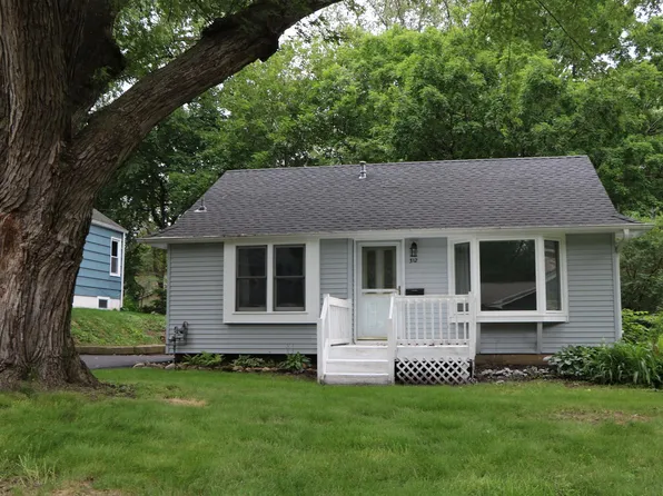 312 Harrison Ave S, Hopkins, MN 55343