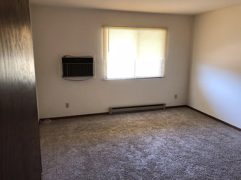 8850 39th Ave — Photo 6