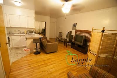 2nd image of 112 John St APT 4