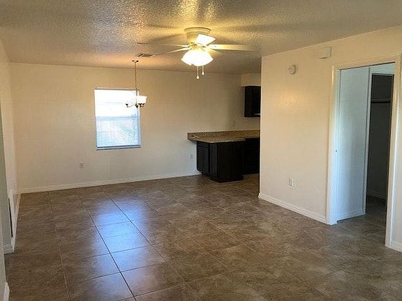 5th image of 714 Sunrise Dr