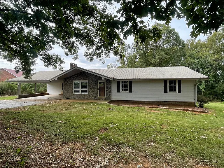 7539 Gravel Hill Rd — Photo 2