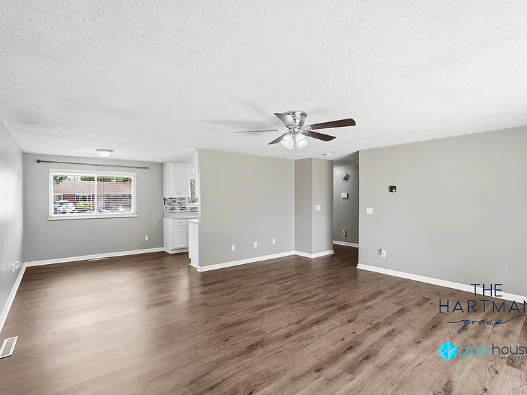 5455 Storck Dr — Photo 11