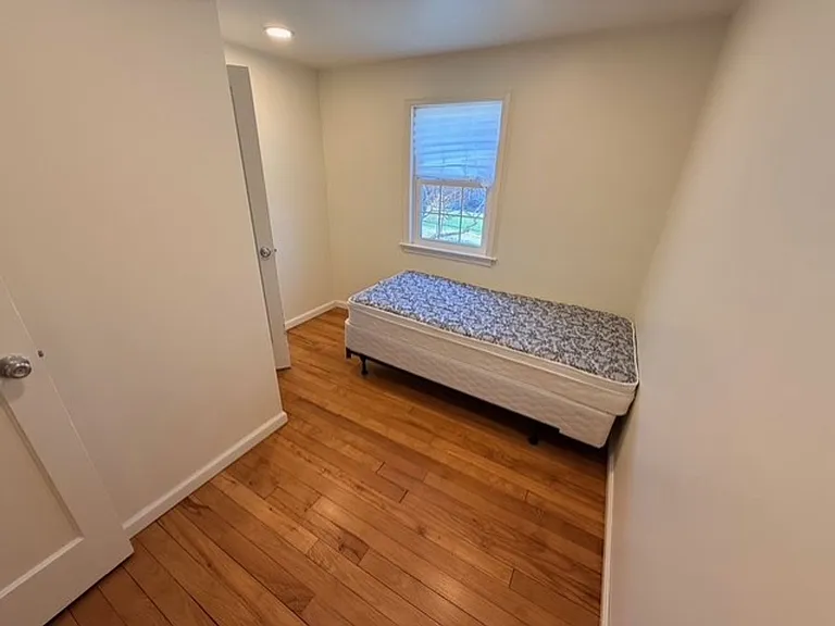 1133 Center Ln — Photo 11