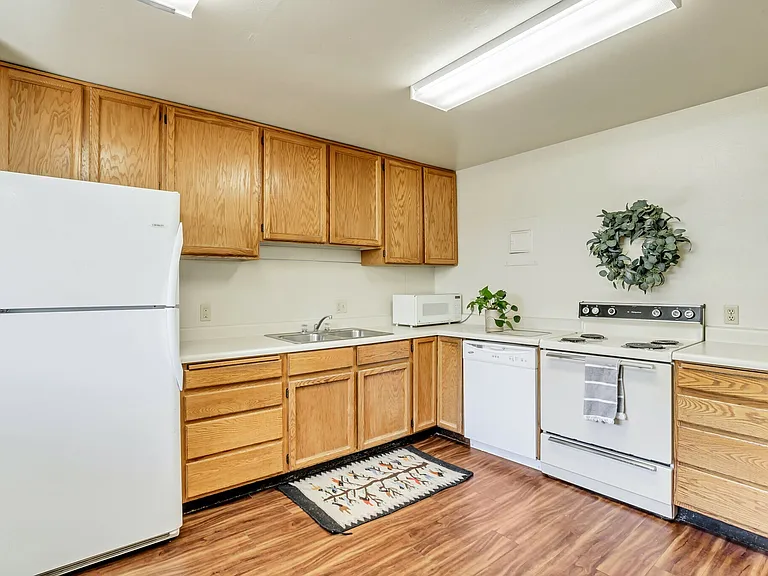 Bountiful Court Apartments