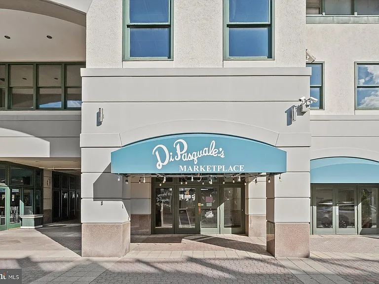 100 Harborview Dr #1901 — Photo 101