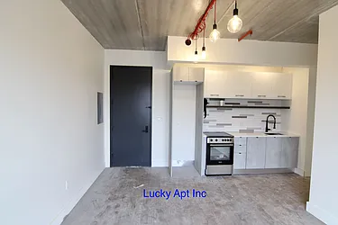Rented by Lucky Apt Inc