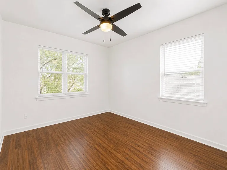 710 Culbertson Dr — Photo 11