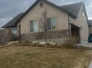 2083 N Raspberry Dr, Saratoga Springs, UT 84045