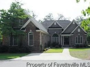 1820 Morganton Rd, Fayetteville, NC 28305