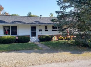 242 S Walnut St, London, OH 43140