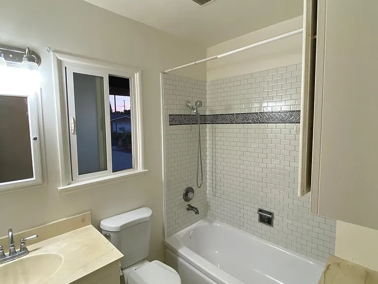 3115 W Olinda Ln — Photo 15