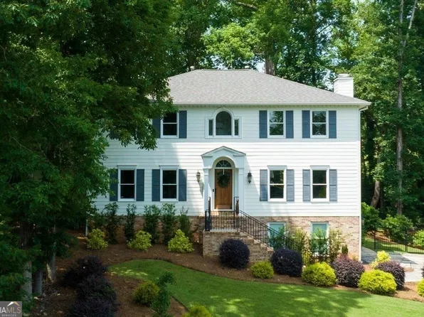 1145 Saint Andrews Dr, Macon, GA 31210