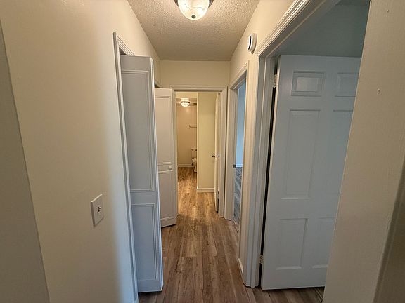 4th image of 3204 Redding Rd #102