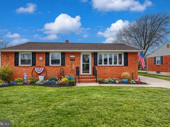 9518 Holiday Manor Rd, Baltimore, MD 21236