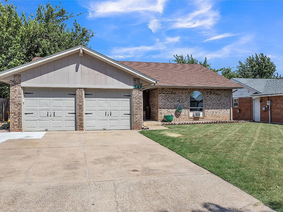 304 N English Dr, Moore, OK 73160 | Zillow