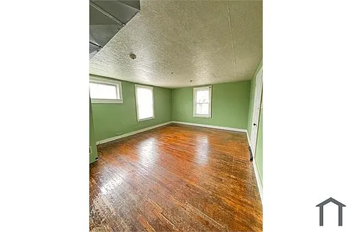 700 Woodbourne Ave Photo 1